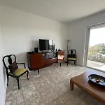 A Casa Di Loulou E Maria